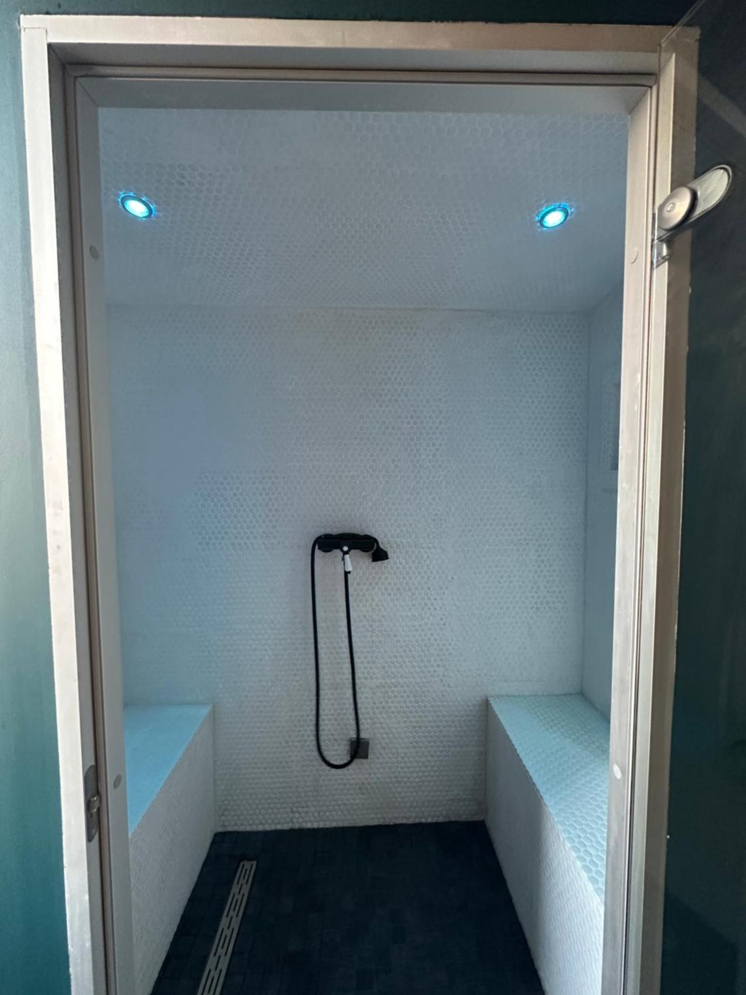 Loft Des Chartreux - 150m2 4 Hammam Piscine Centre-ville