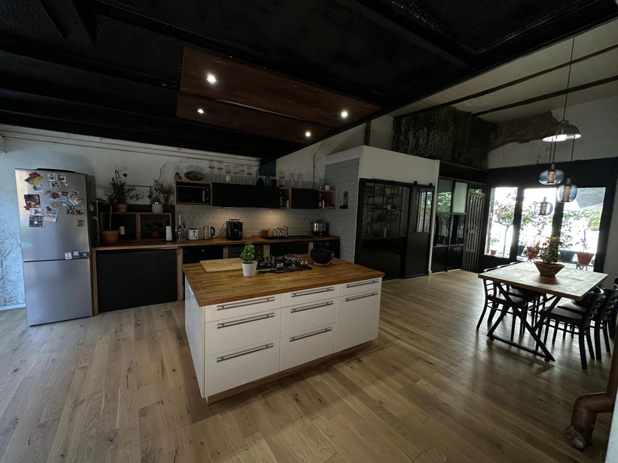 Loft Des Chartreux - 150m2 4 Hammam Piscine Centre-ville Hébergement de vacances